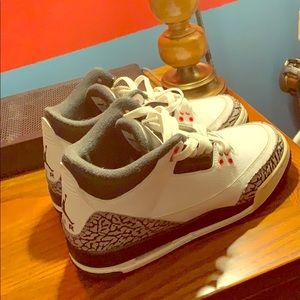 Size 6  Jordan 3 used